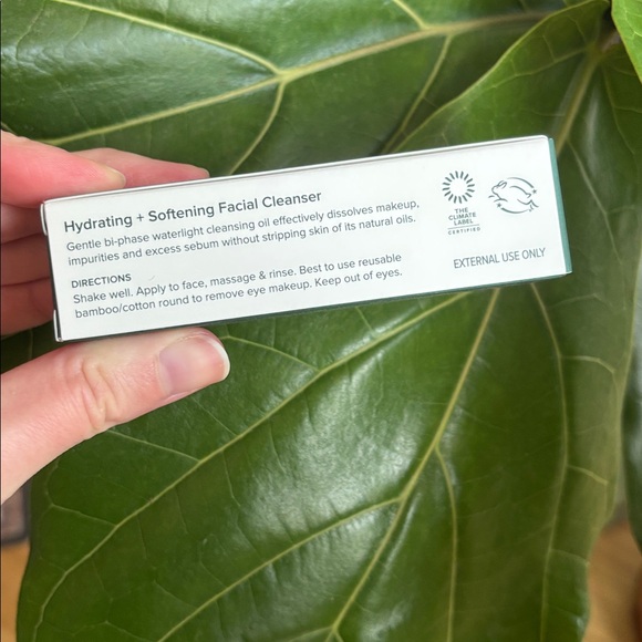 OSEA Ocean Wave Cleanser Bi-Phase Cleansing Oil and Makeup Remover Deluxe Sample - Picture 3 of 4